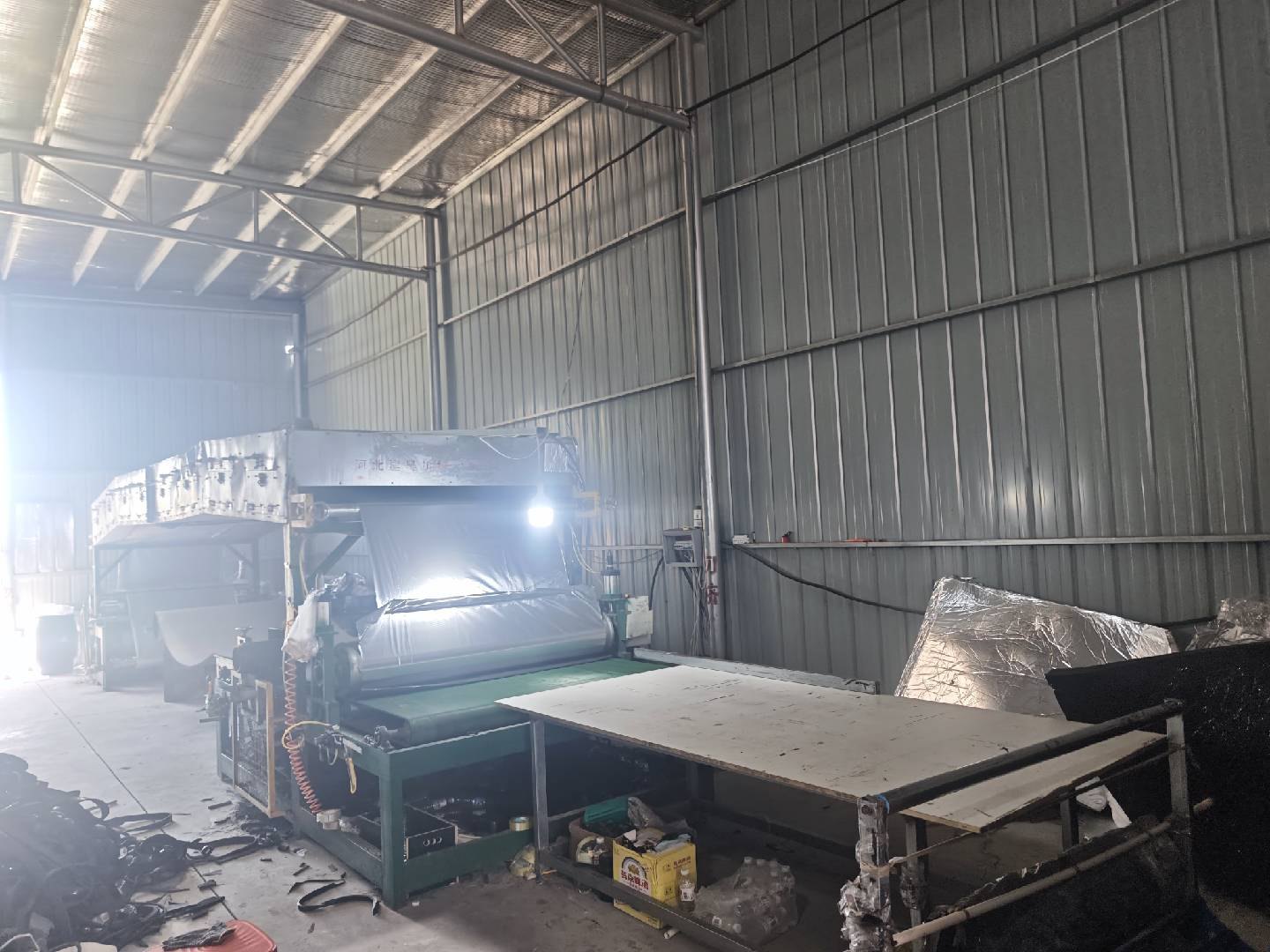 Rubber-plastic foam extrusion and lamination production line